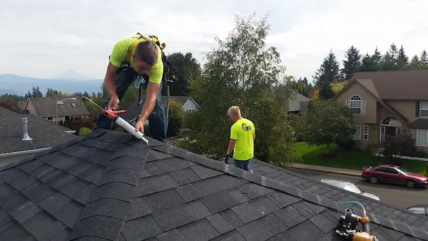 Top 11 Tips for Choosing the Right Roofing Contractor